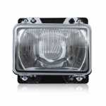 Farol principal cara preta lado direito com lente de vidro para lâmpada H4 com meia-luz aro cromado e suporte de plástico