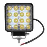 Farol auxiliar LED 9V até 80V 48W 16 LEDs cor branca retangular 109x109mm impermeável IP67 lado direito/esquerdo universal para máquinas agrícolas e diversos veículos